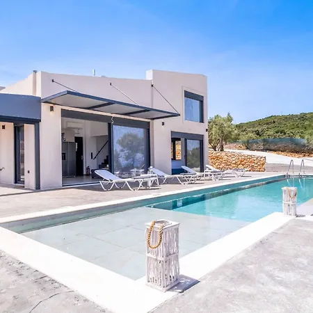 Anastasia Lefkas * Apolpaina