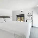 Anastasia Lefkas *